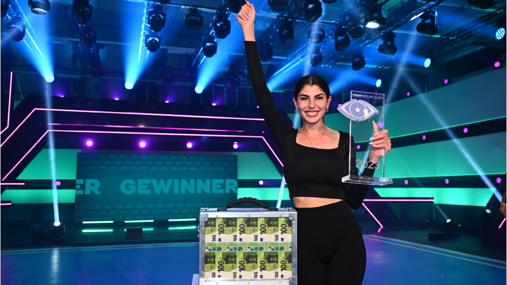 SIE Ist Die Gewinnerin Von "Promi Big Brother" In SAT.1